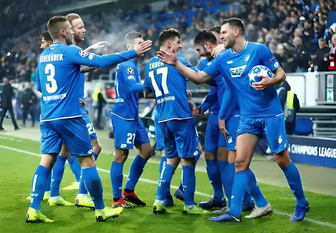 德甲今夜走向成谜，门兴格拉德巴赫篮板制胜，赛场秩序良好，团队化学反应显著-jiuyou游戏中心